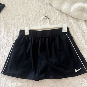Nike Women's Black Athletic Skirt